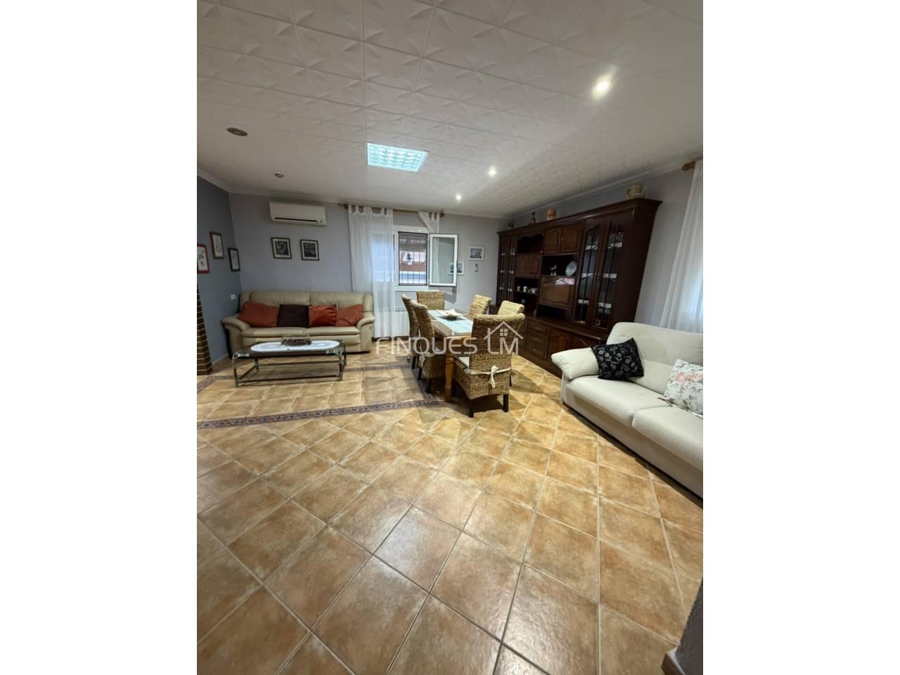 Casa en Venta en Vidreres