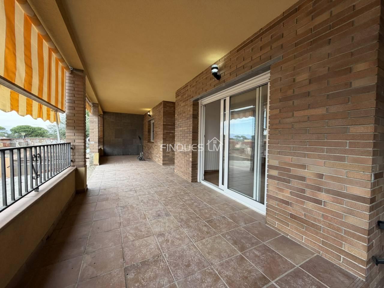 Casa en Venta en Vidreres