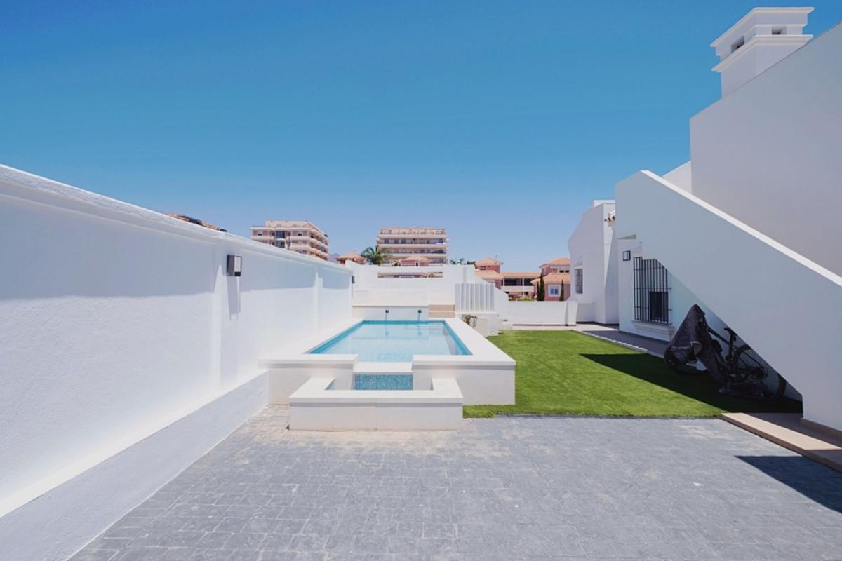 Villa en Venta en Manilva