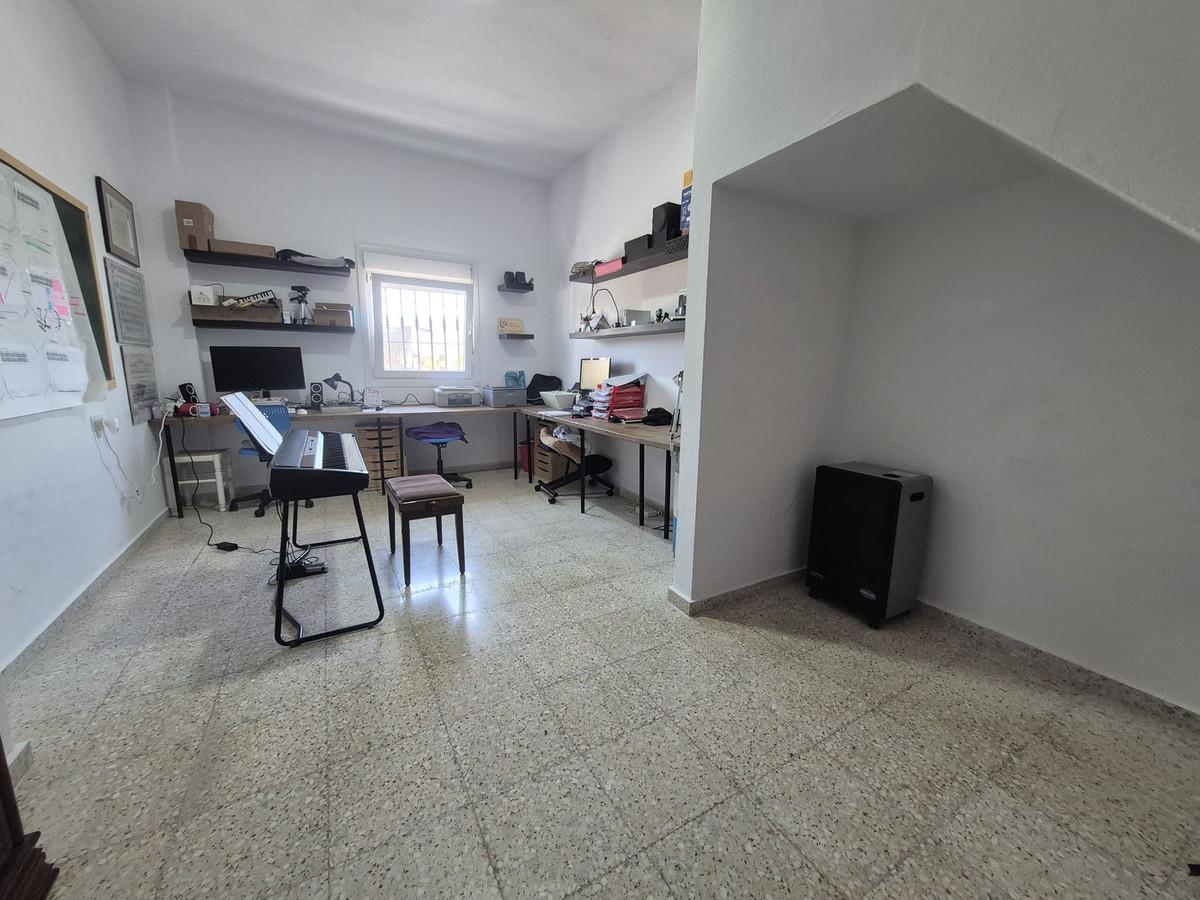 Semi-detached House for Sale in Manilva