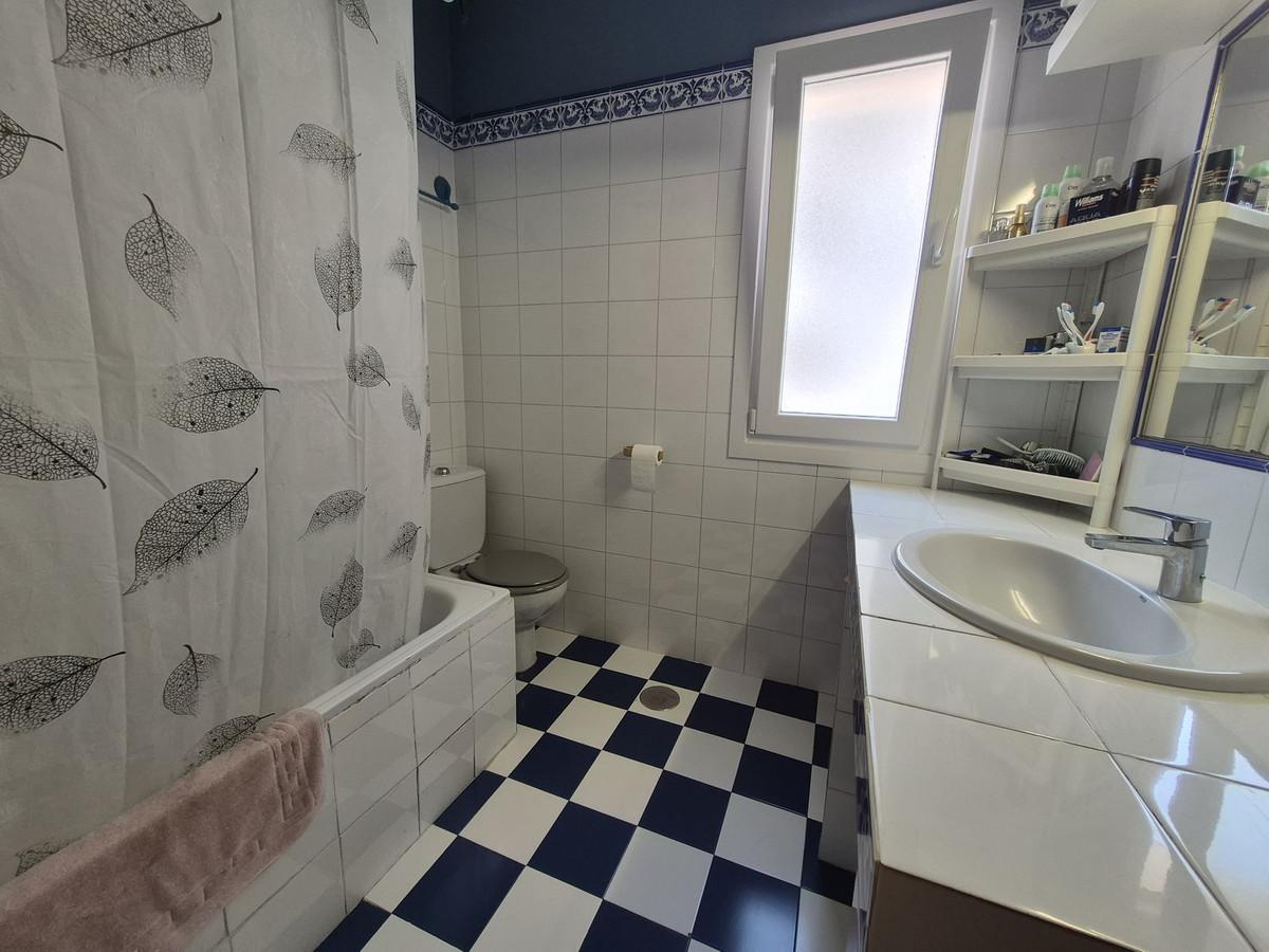 Semi-detached House for Sale in Manilva