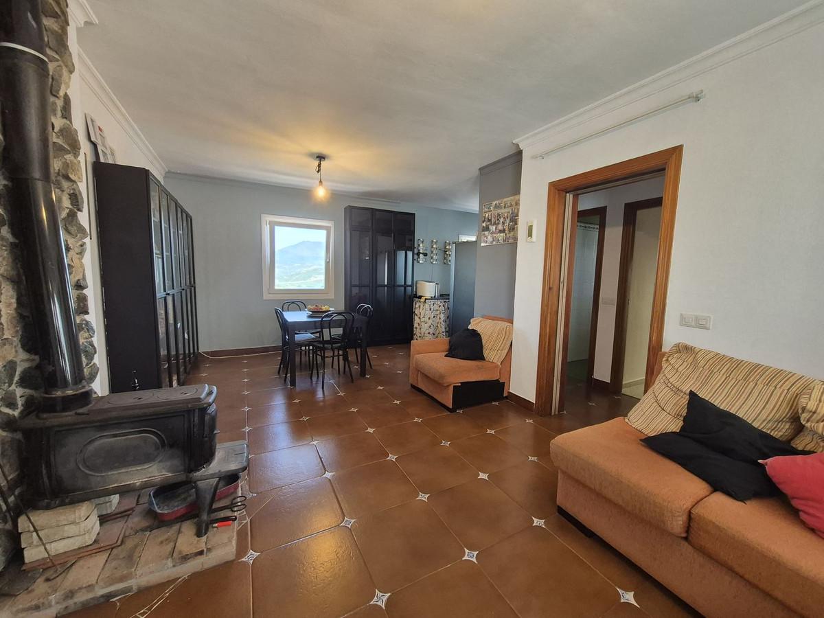 Semi-detached House for Sale in Manilva