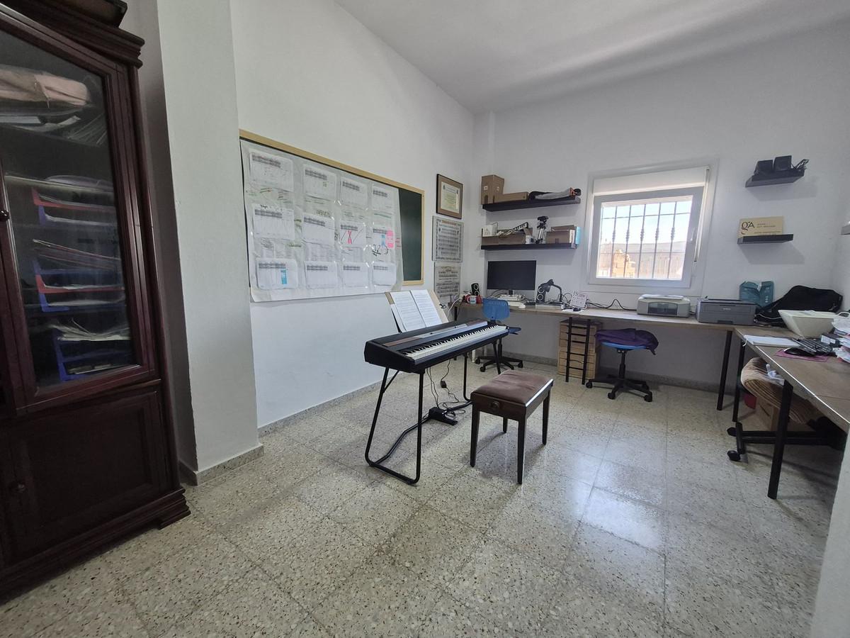 Semi-detached House for Sale in Manilva