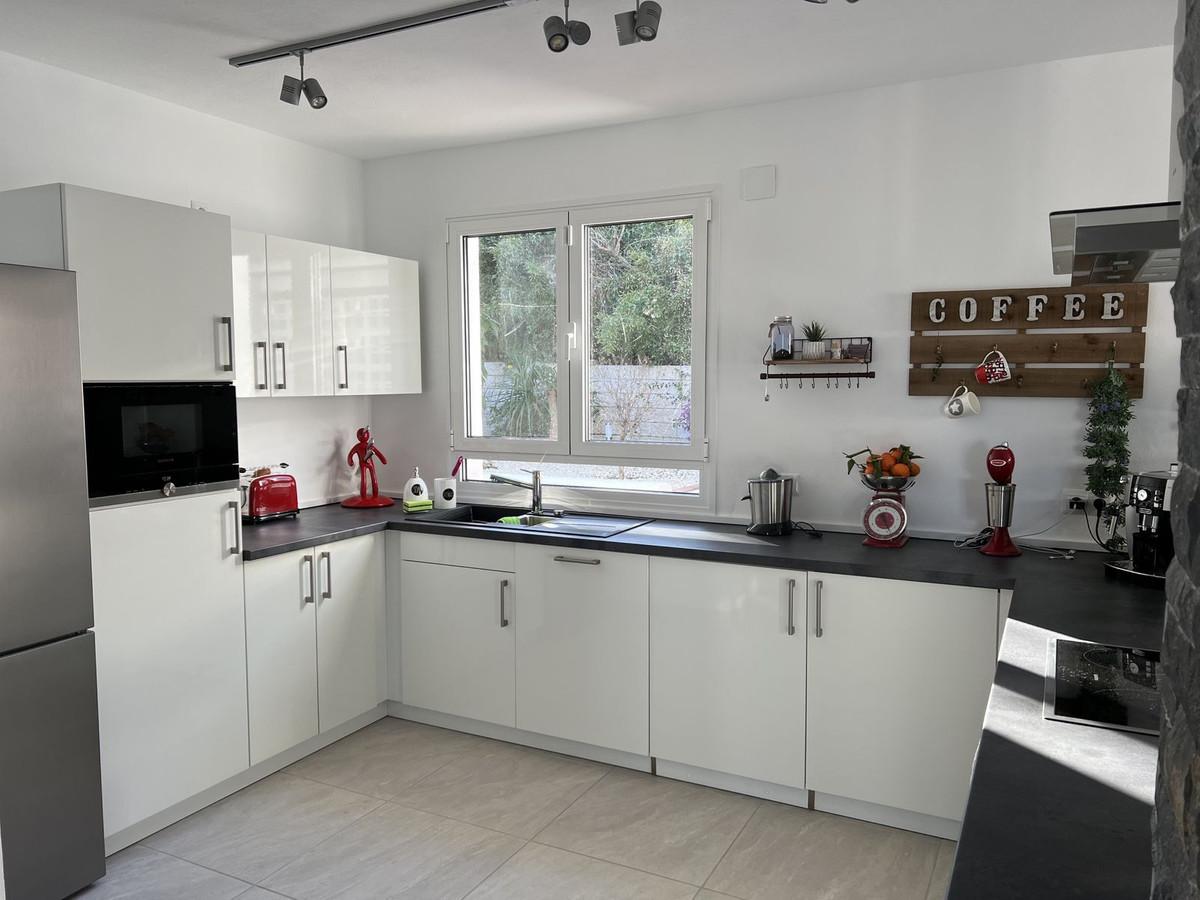 Villa for Sale in Manilva