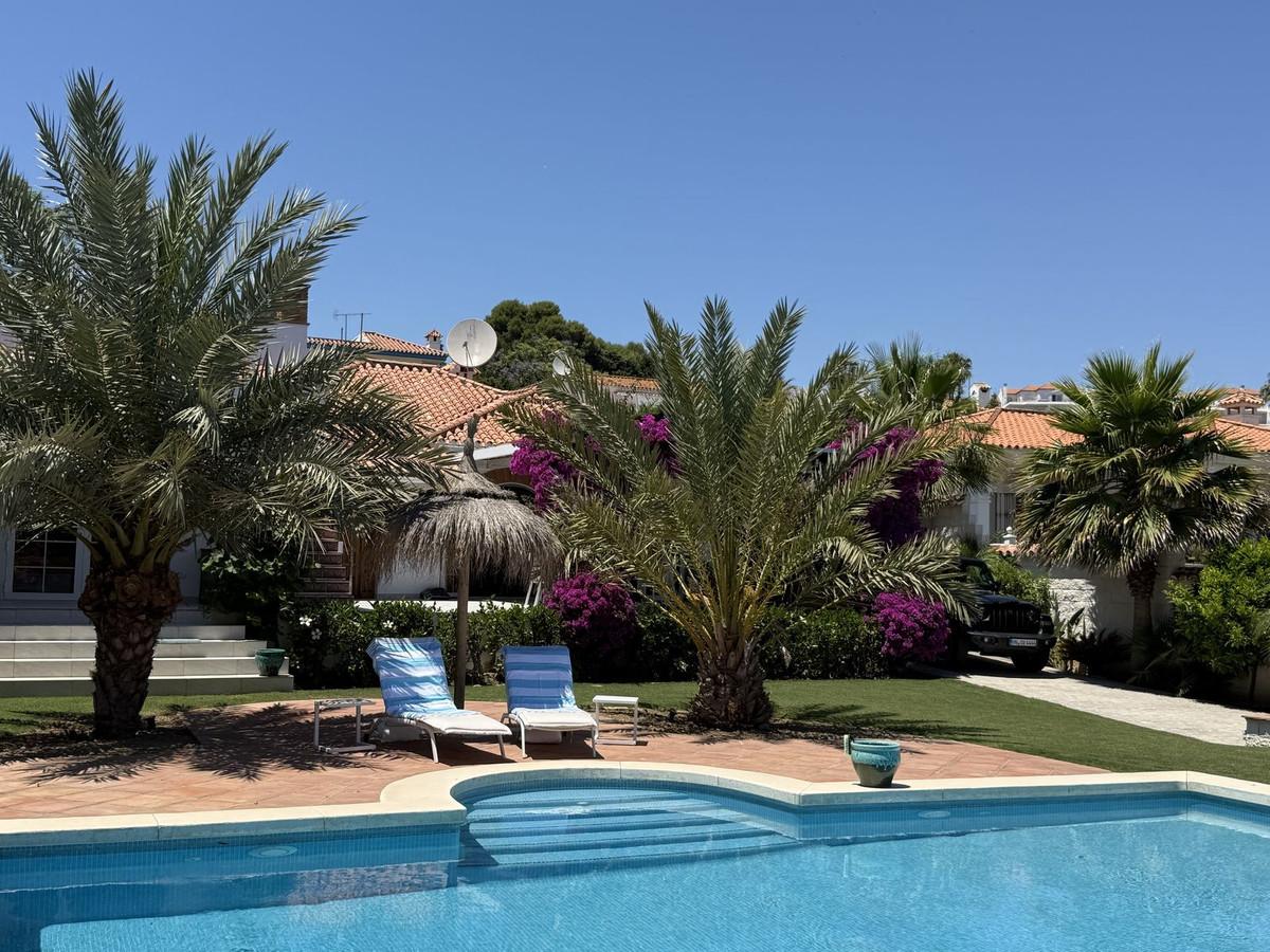 Villa for Sale in Manilva
