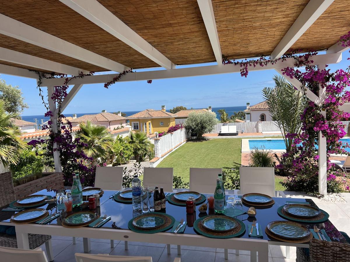 Villa for Sale in Manilva