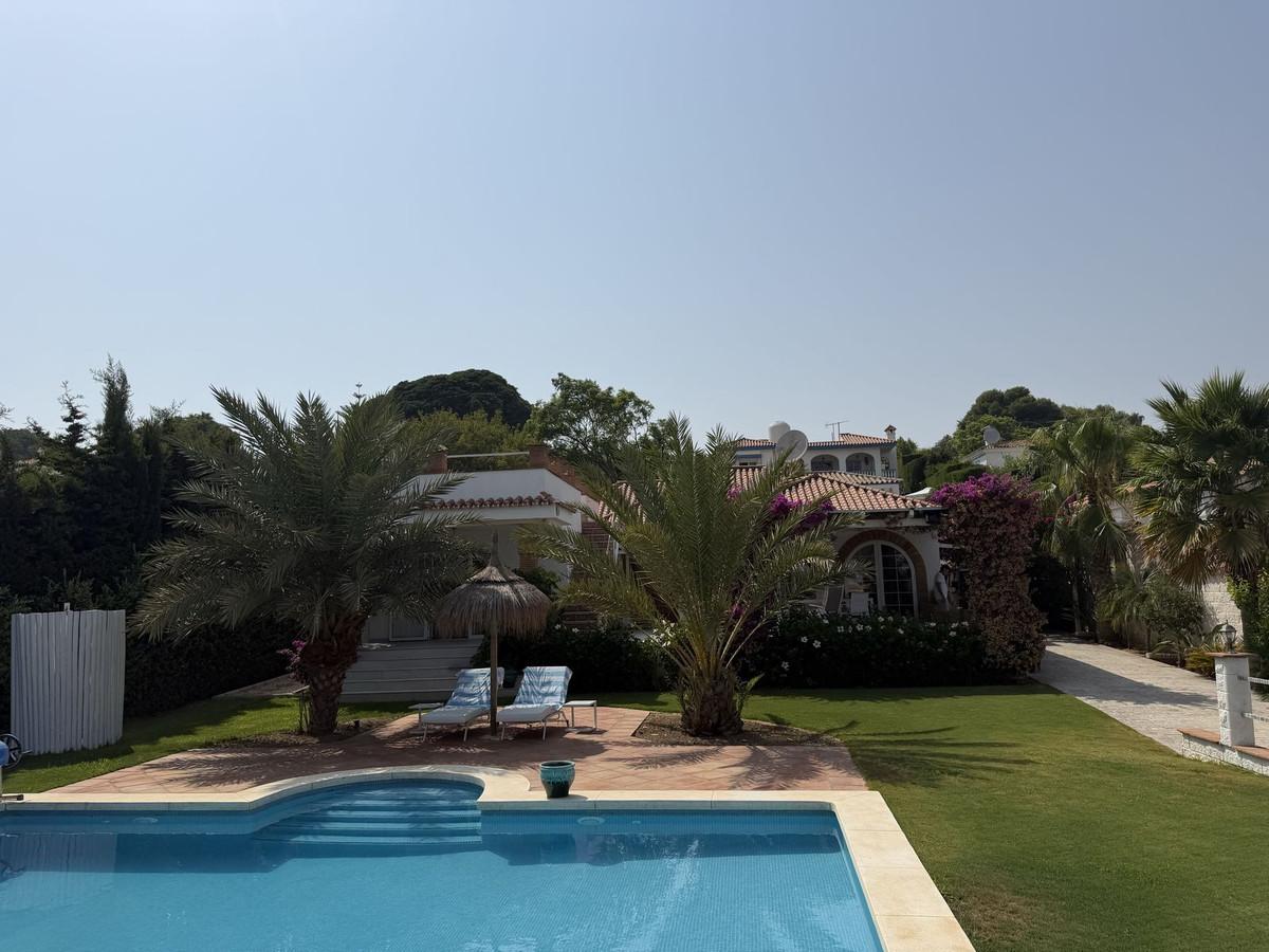 Villa for Sale in Manilva