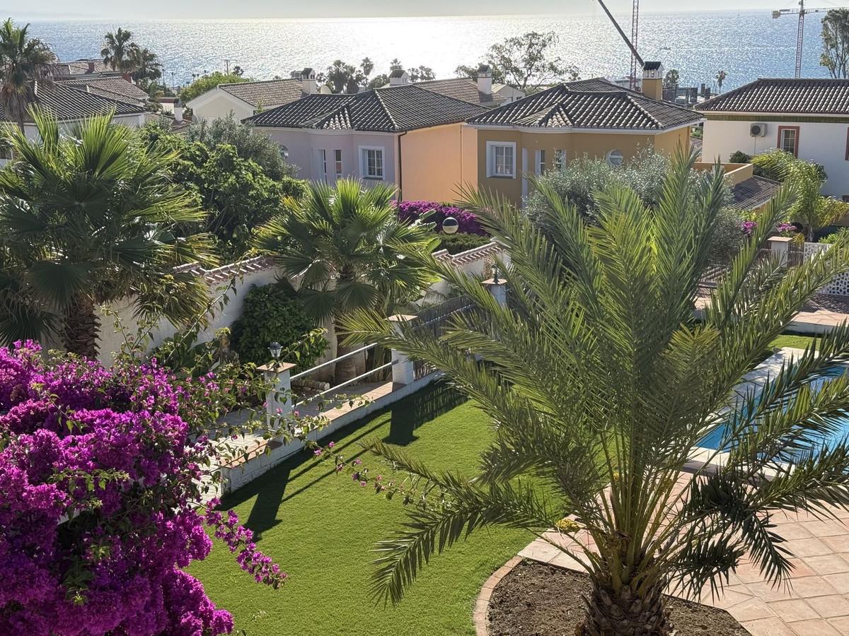 Villa for Sale in Manilva