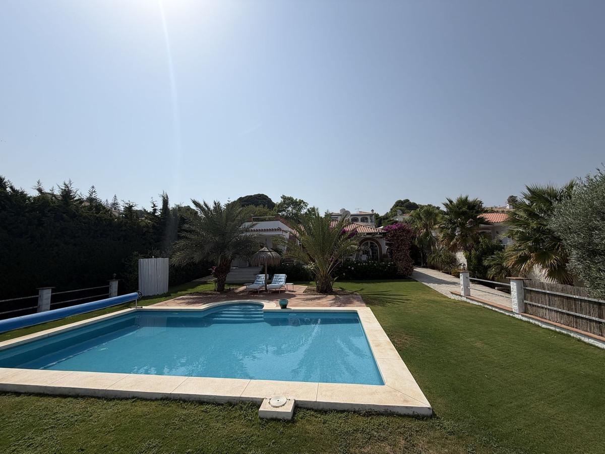 Villa for Sale in Manilva