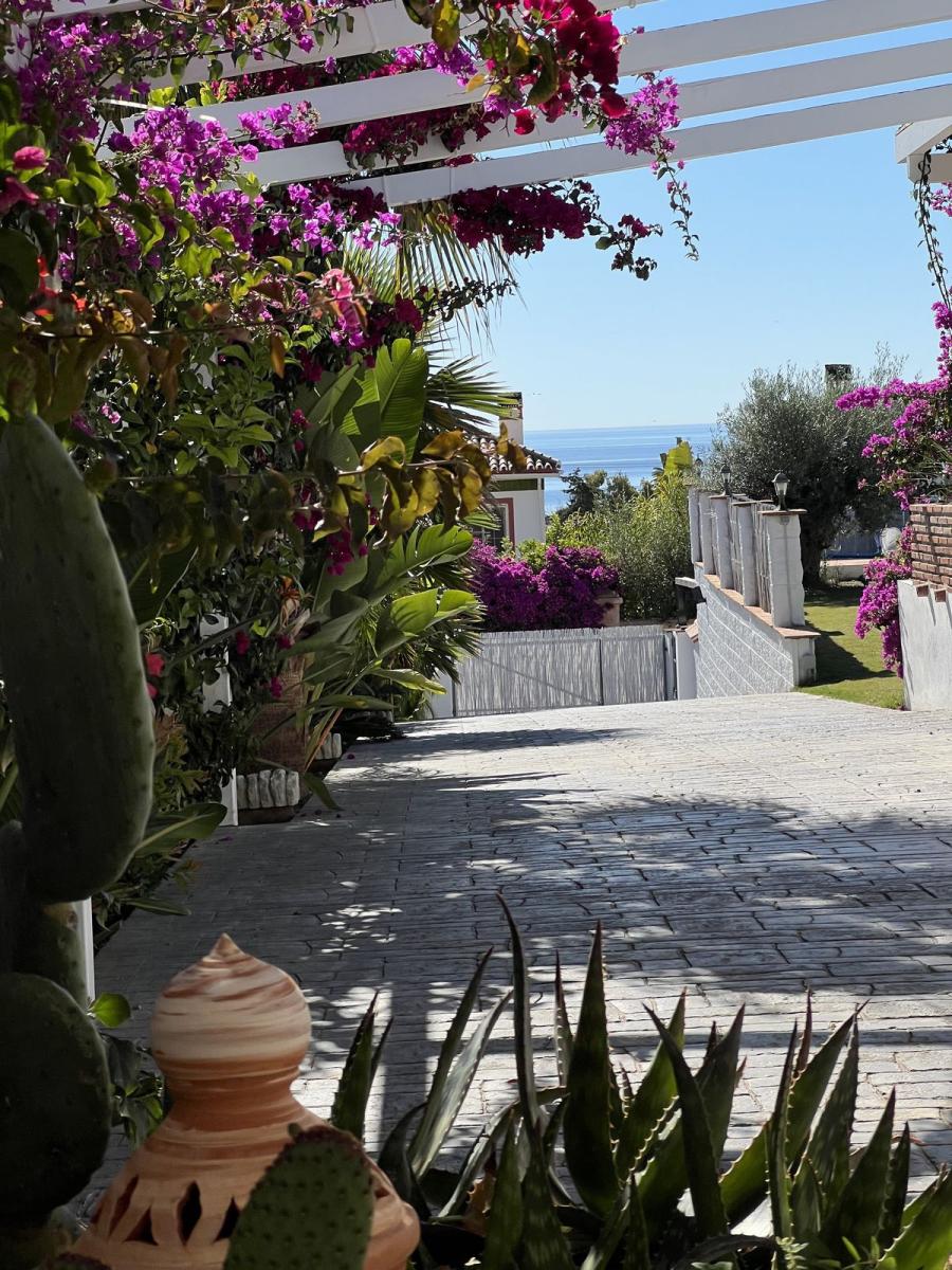 Villa for Sale in Manilva