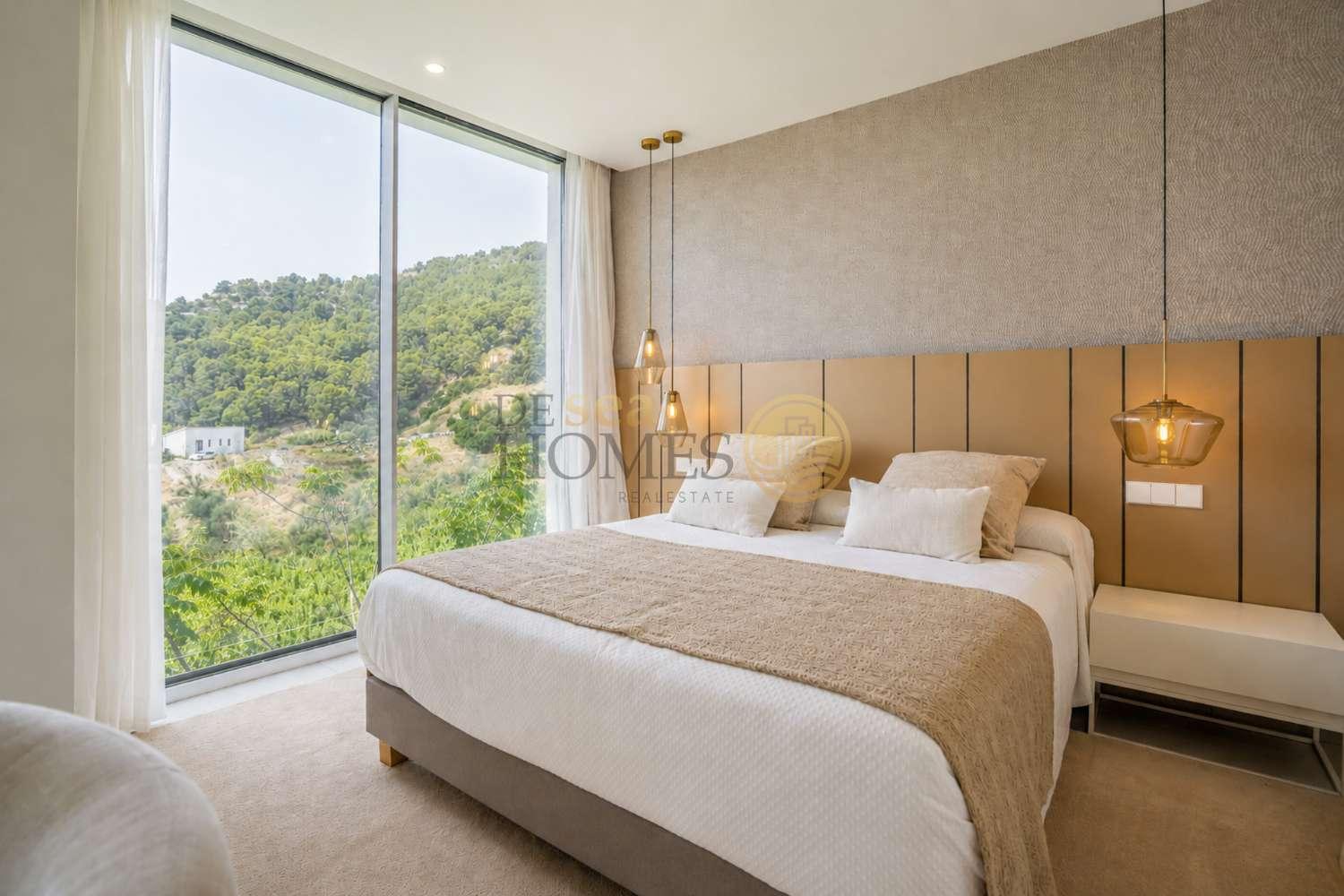 Terraced House for Sale in Almuñécar