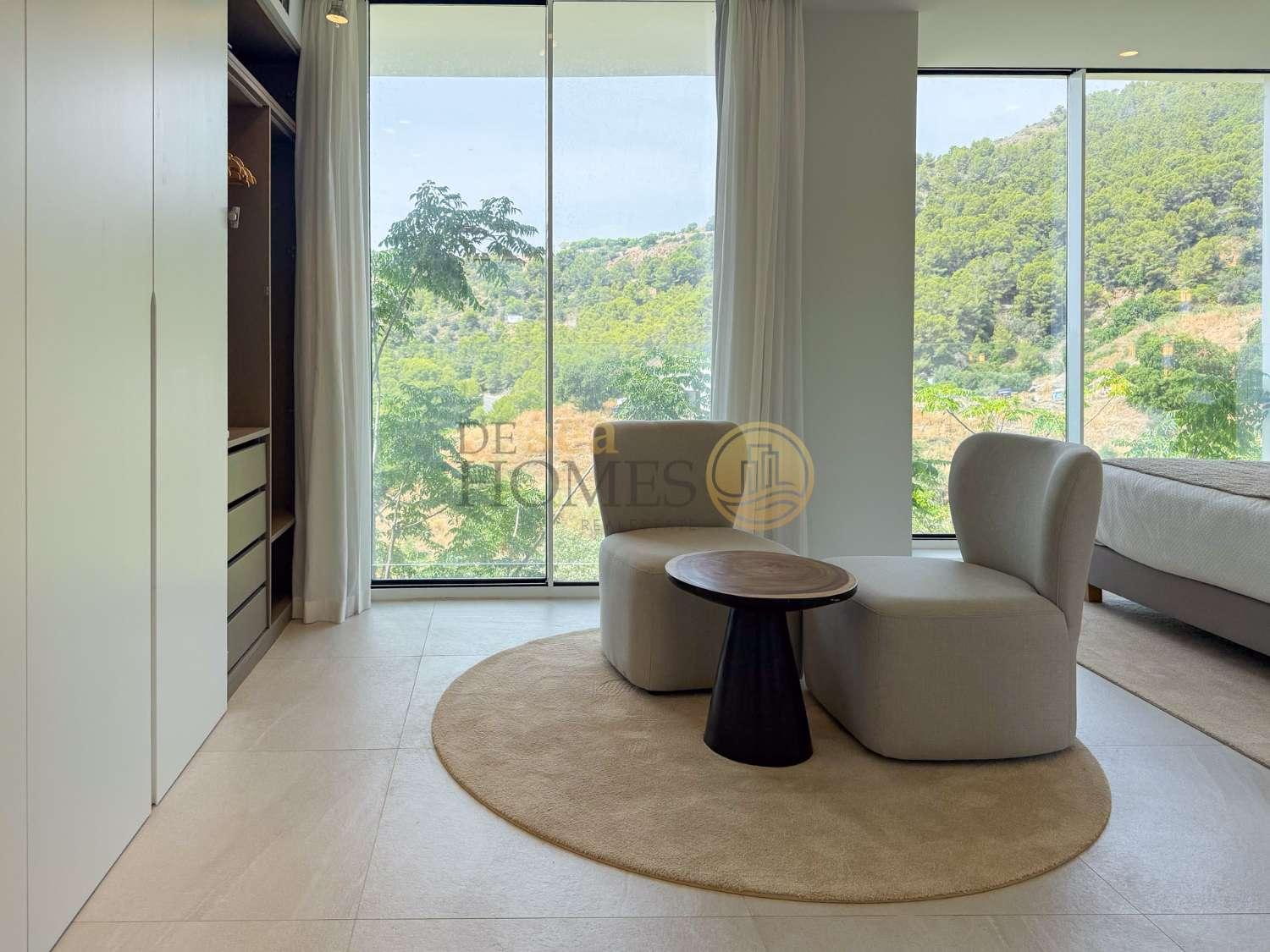Terraced House for Sale in Almuñécar