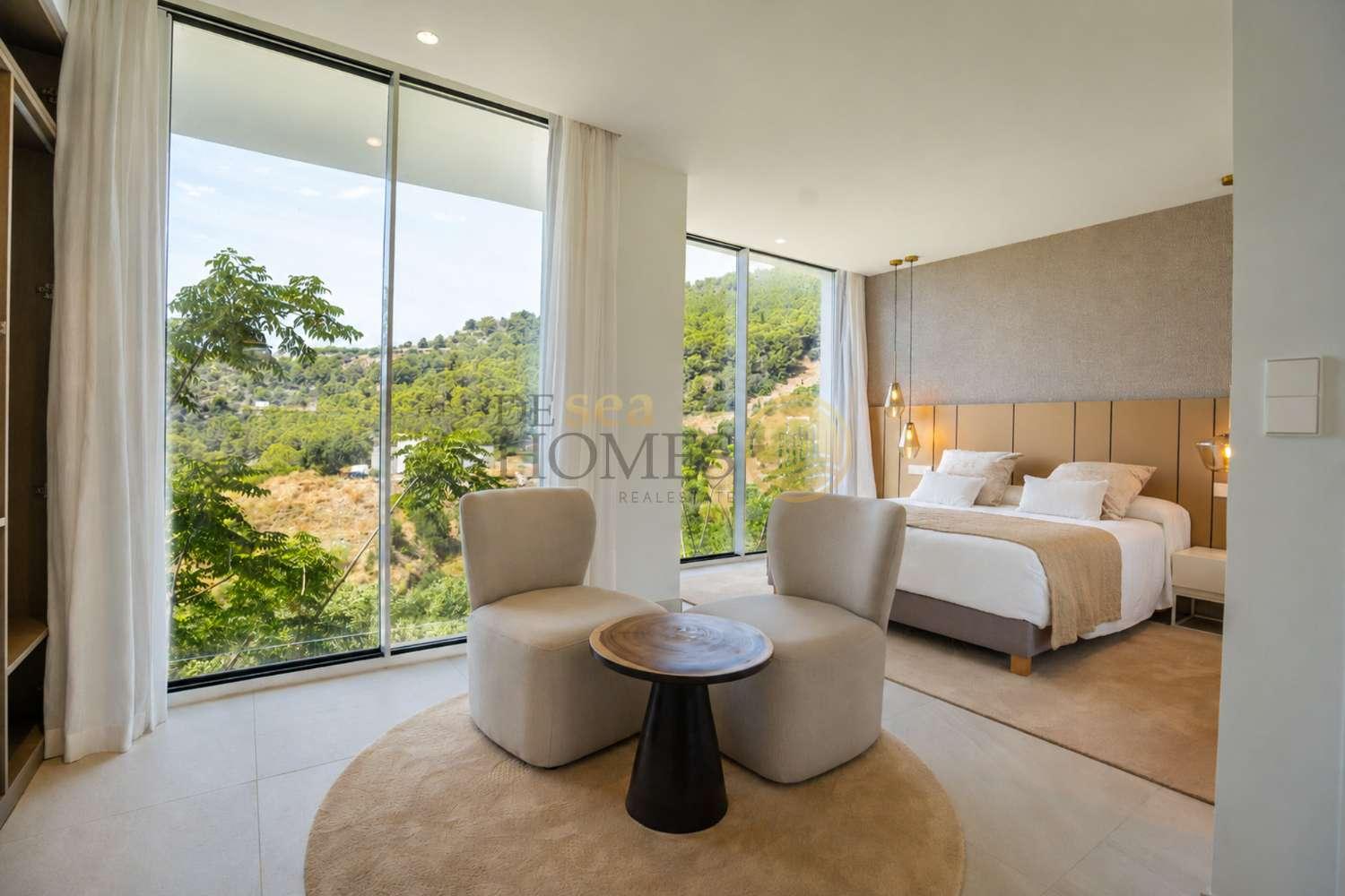 Terraced House for Sale in Almuñécar
