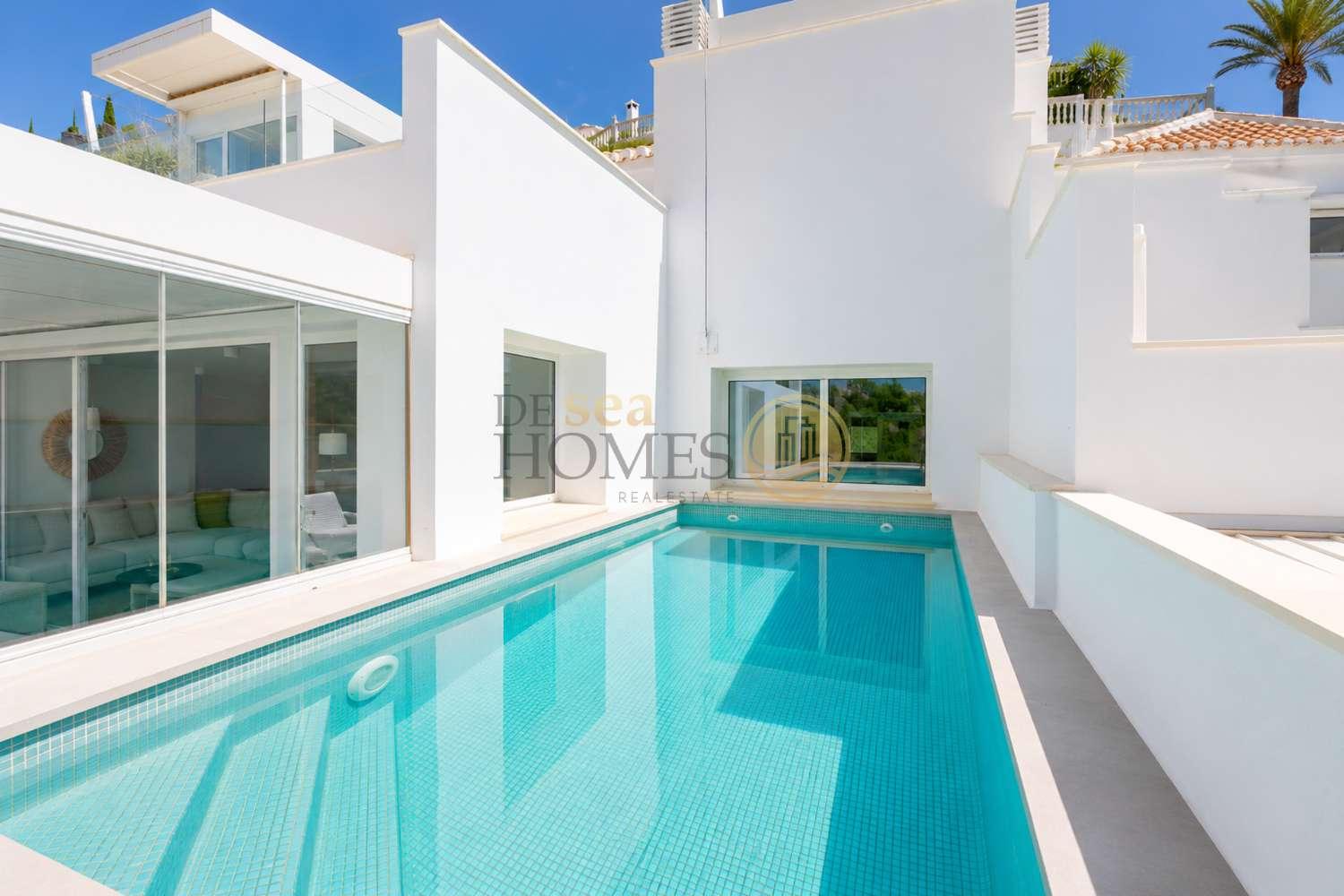 Terraced House for Sale in Almuñécar