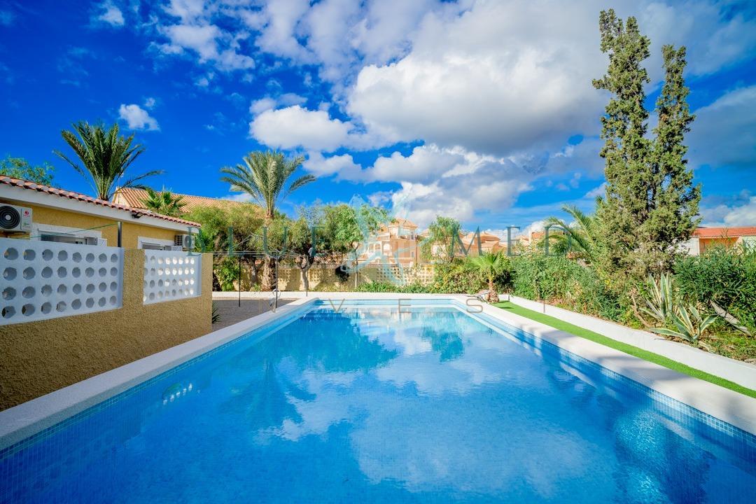 Chalet for Sale in Mazarrón