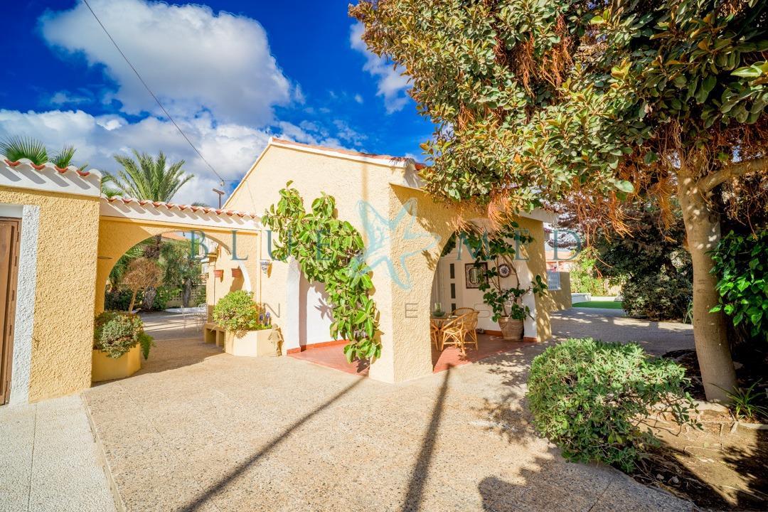 Chalet for Sale in Mazarrón