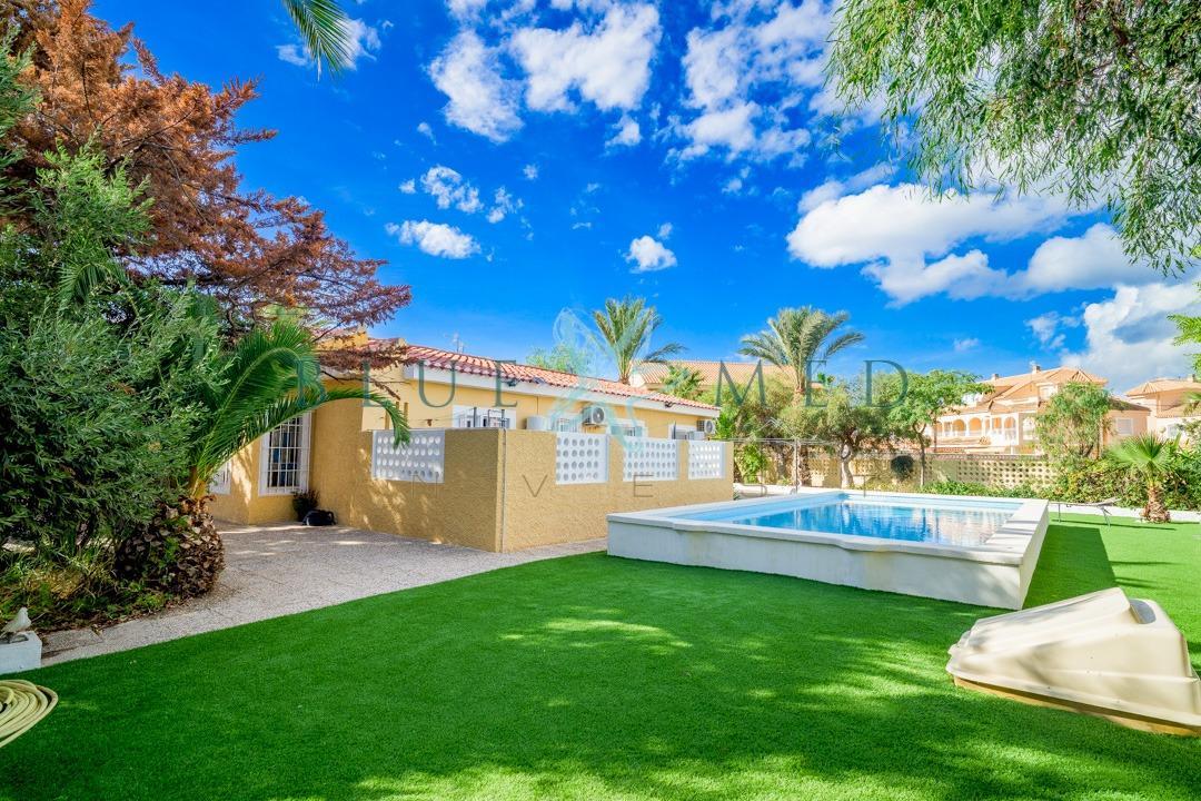 Chalet for Sale in Mazarrón