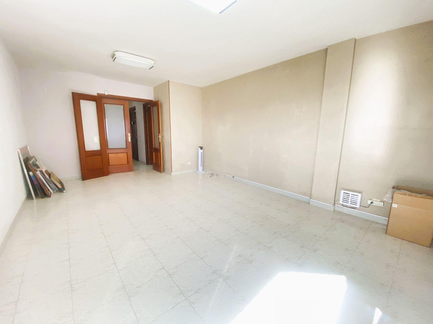 Flat for Sale in Cambrils