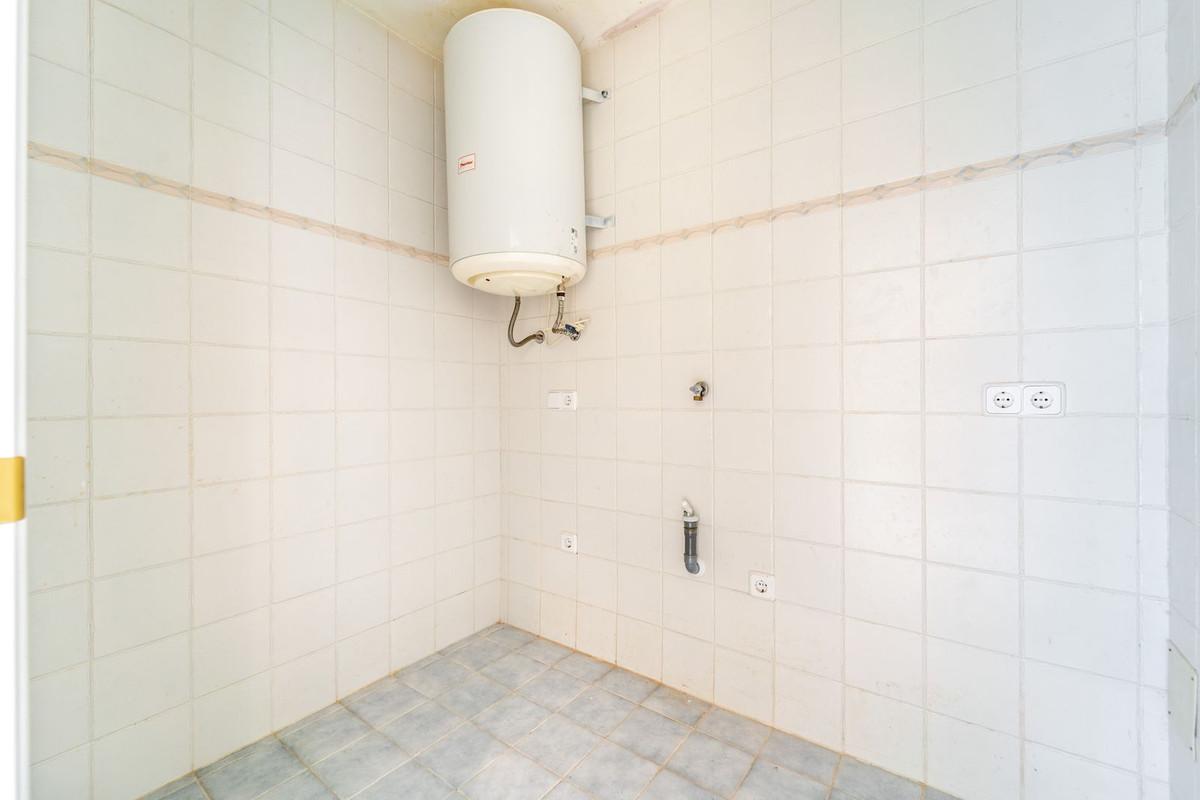Villa for Sale in Benalmádena