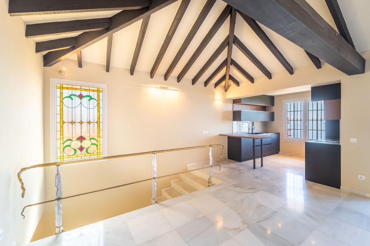 Villa for Sale in Benalmádena