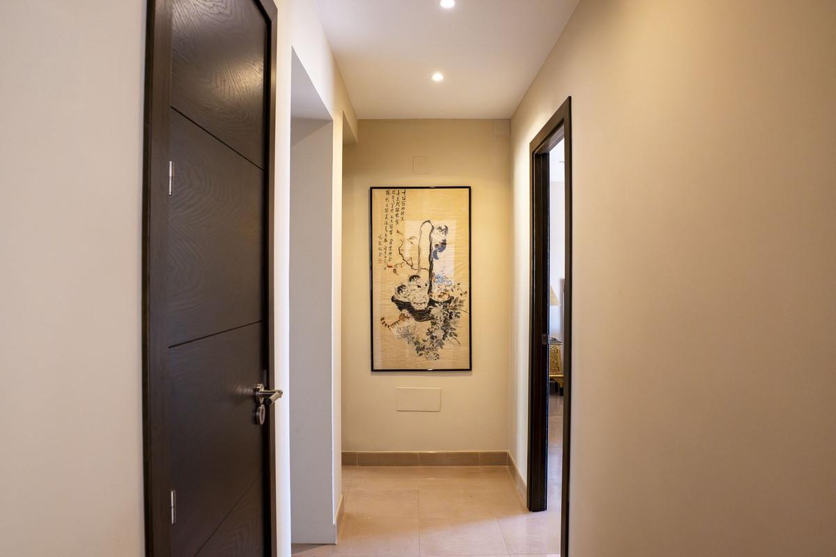 Villa for Sale in Benalmádena