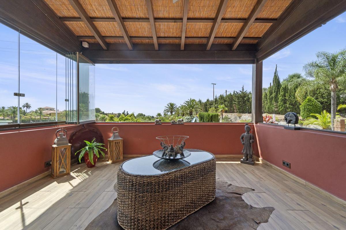 Villa for Sale in Benalmádena