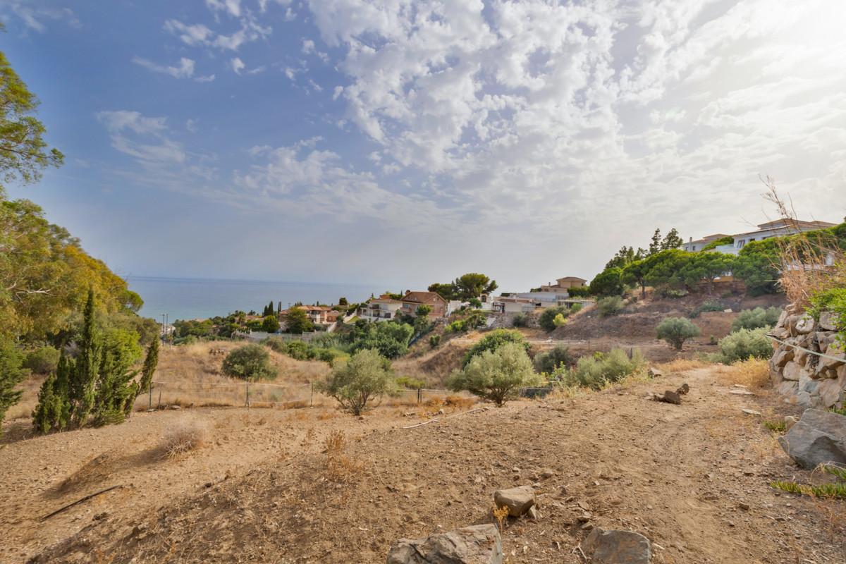 Villa for Sale in Benalmádena