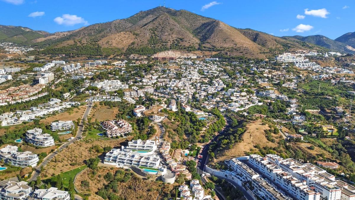 Villa for Sale in Benalmádena