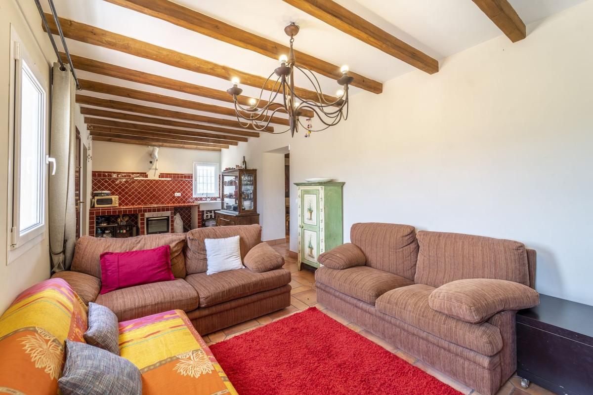 Villa for Sale in Casabermeja