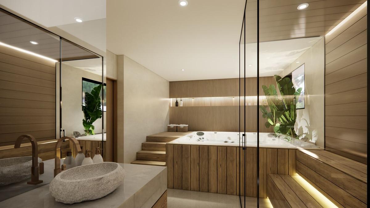 Plot for Sale in Benalmádena