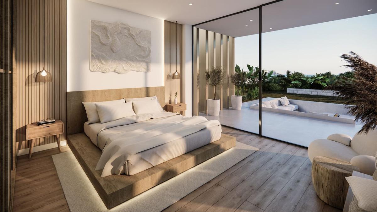 Plot for Sale in Benalmádena