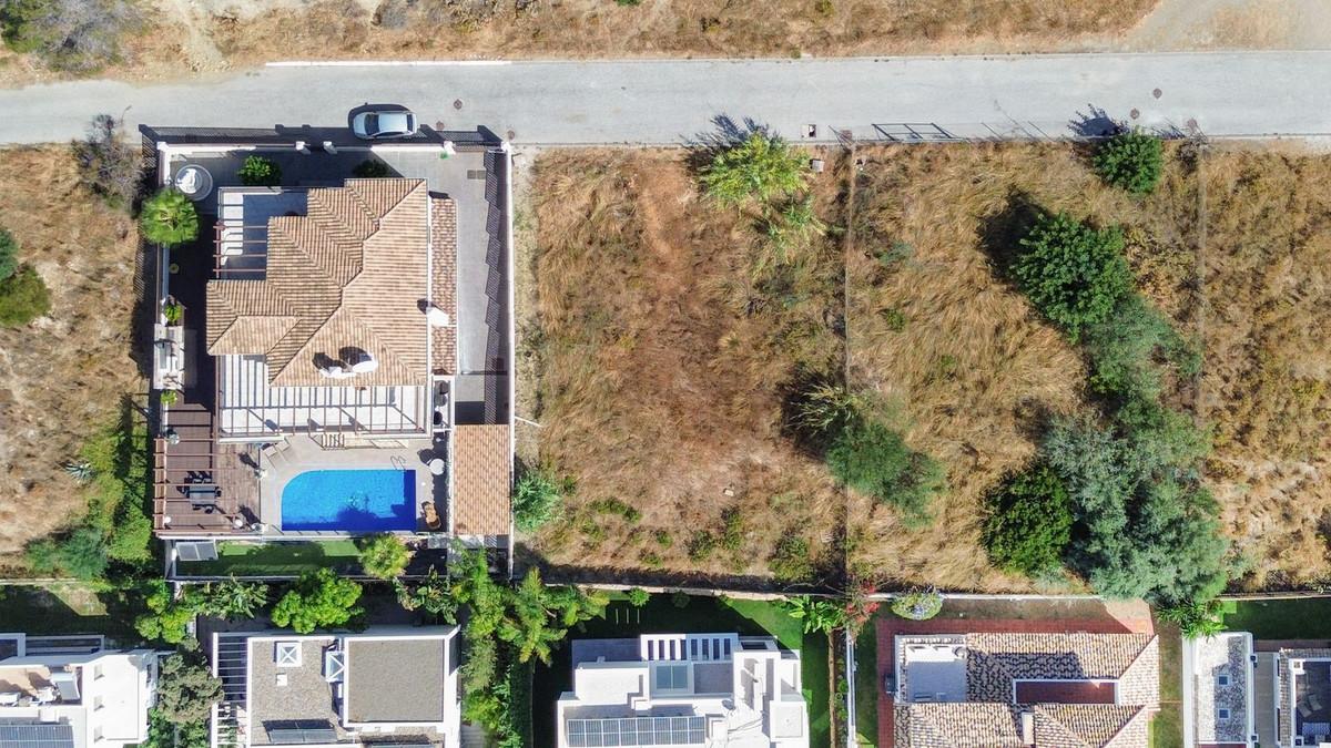 Plot for Sale in Benalmádena