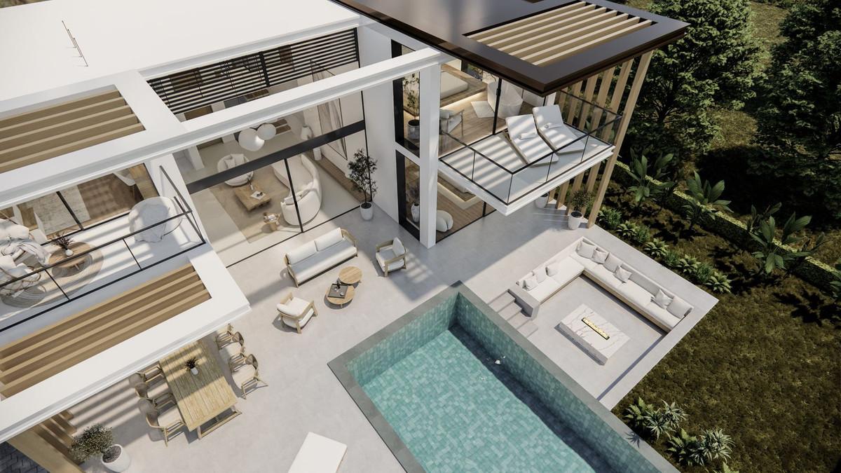 Plot for Sale in Benalmádena