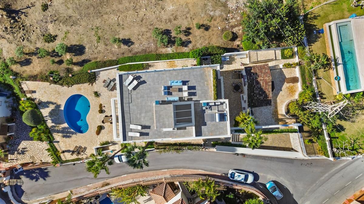 Villa for Sale in Benalmádena