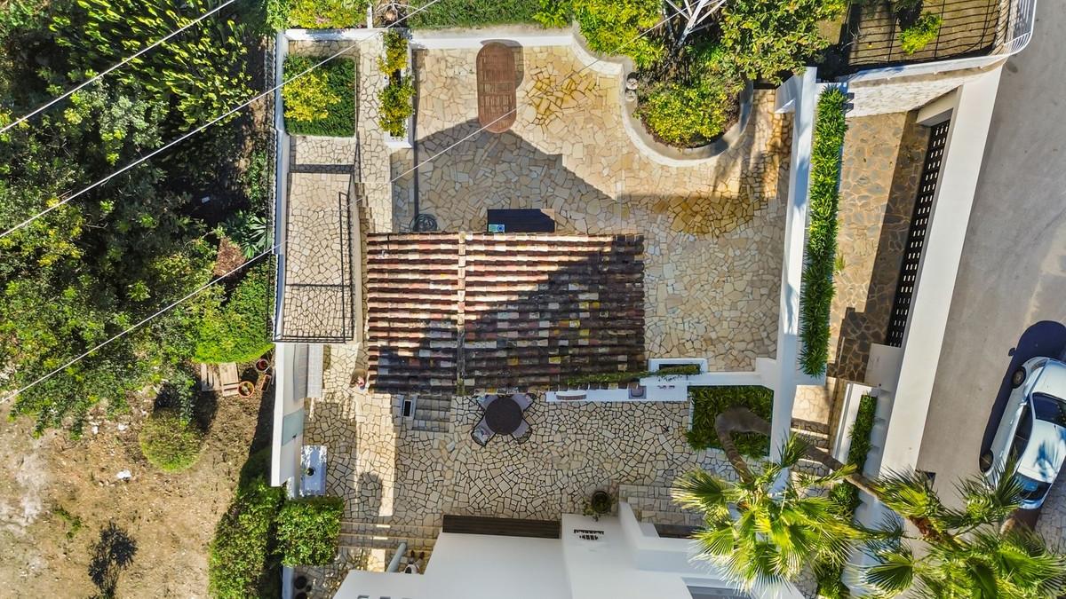 Villa for Sale in Benalmádena