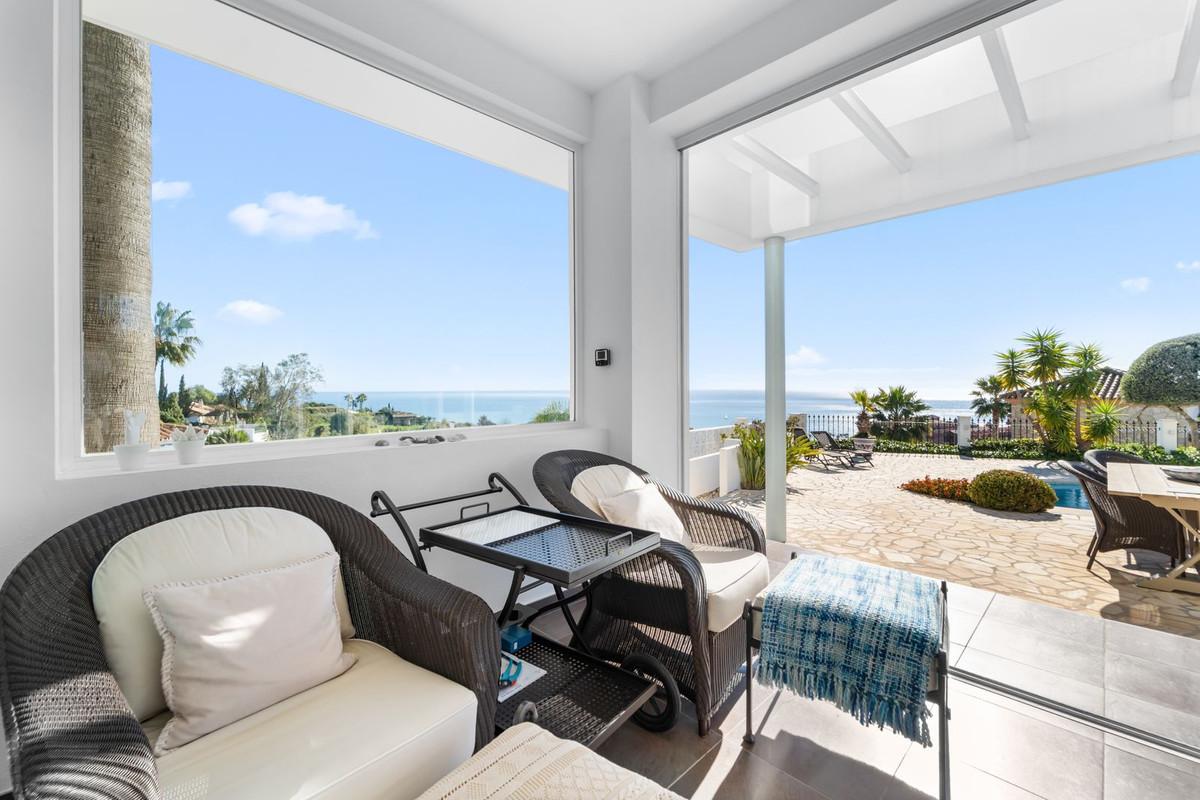 Villa for Sale in Benalmádena