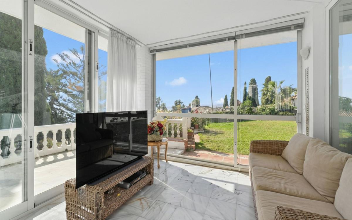 Villa for Sale in Benalmádena