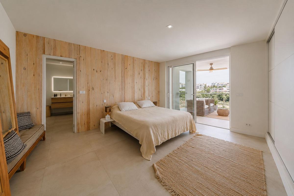 Villa for Sale in Benalmádena
