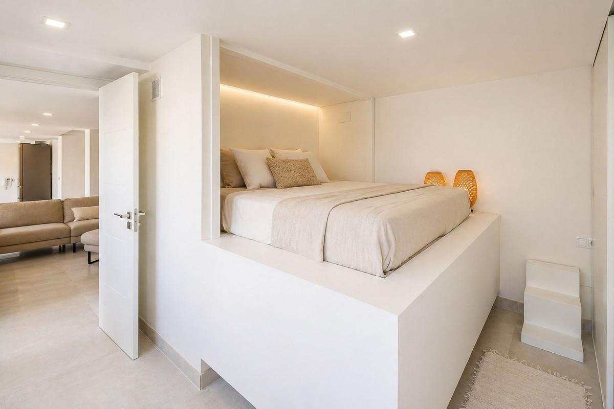 Villa for Sale in Benalmádena