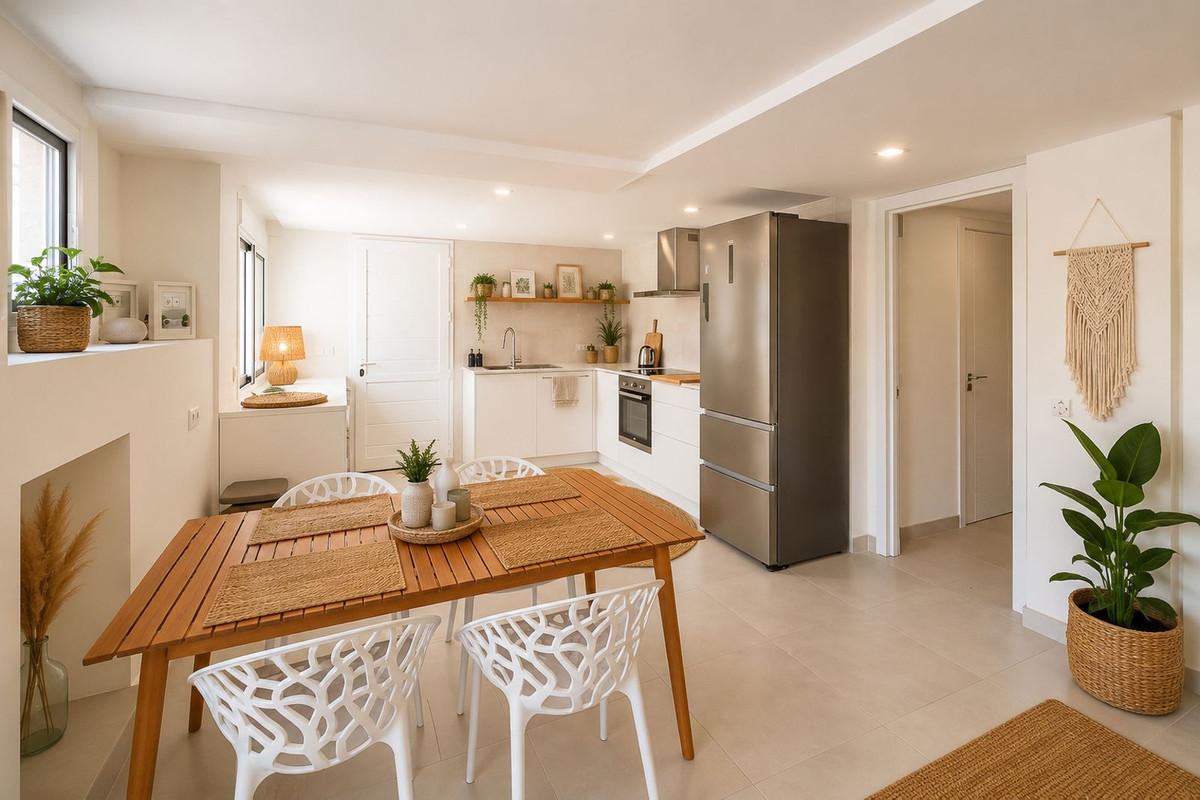 Villa for Sale in Benalmádena