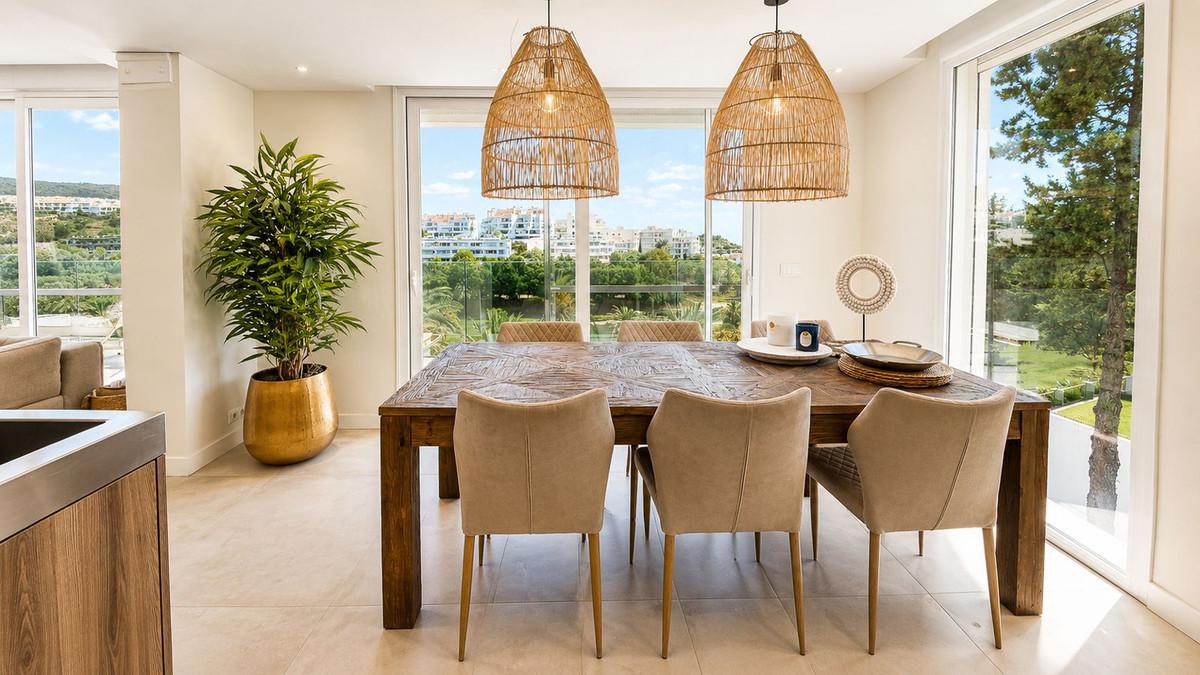 Villa for Sale in Benalmádena