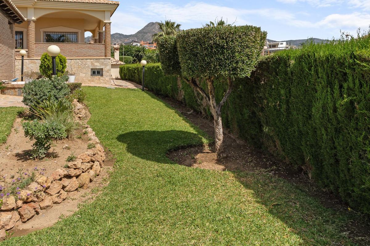 Villa for Sale in Benalmádena