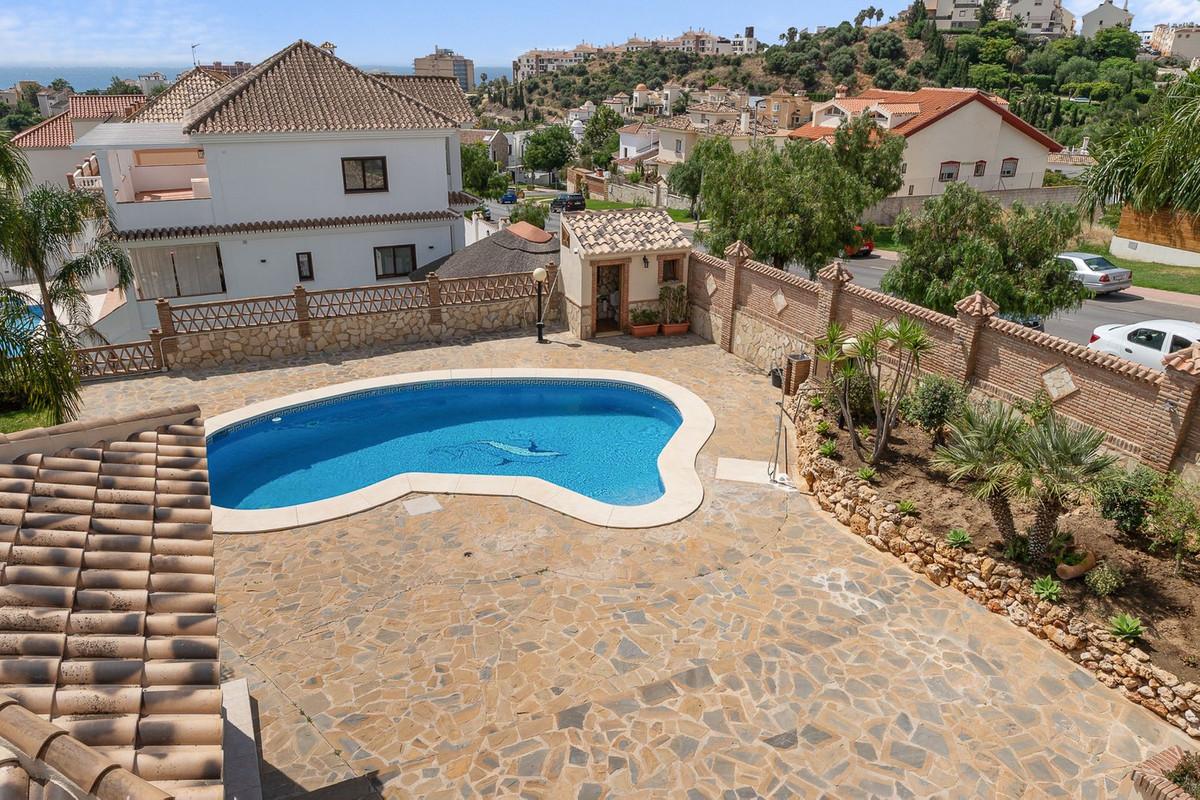 Villa for Sale in Benalmádena