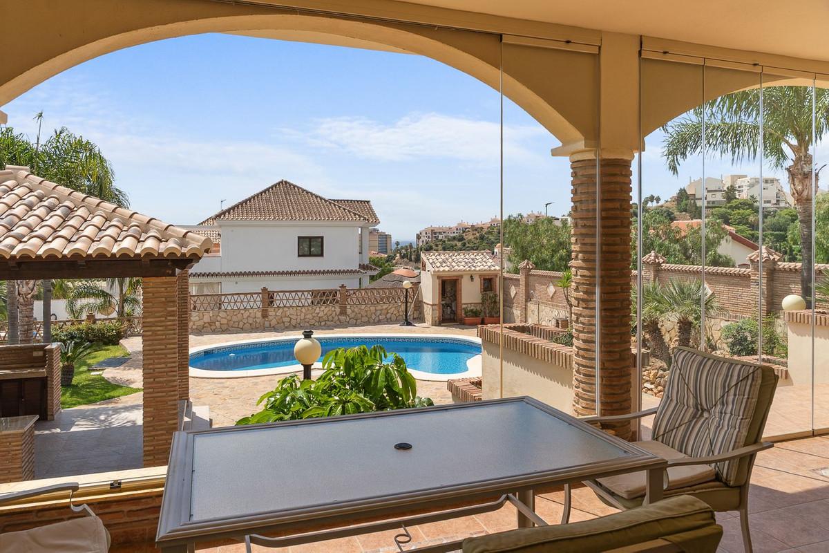 Villa for Sale in Benalmádena