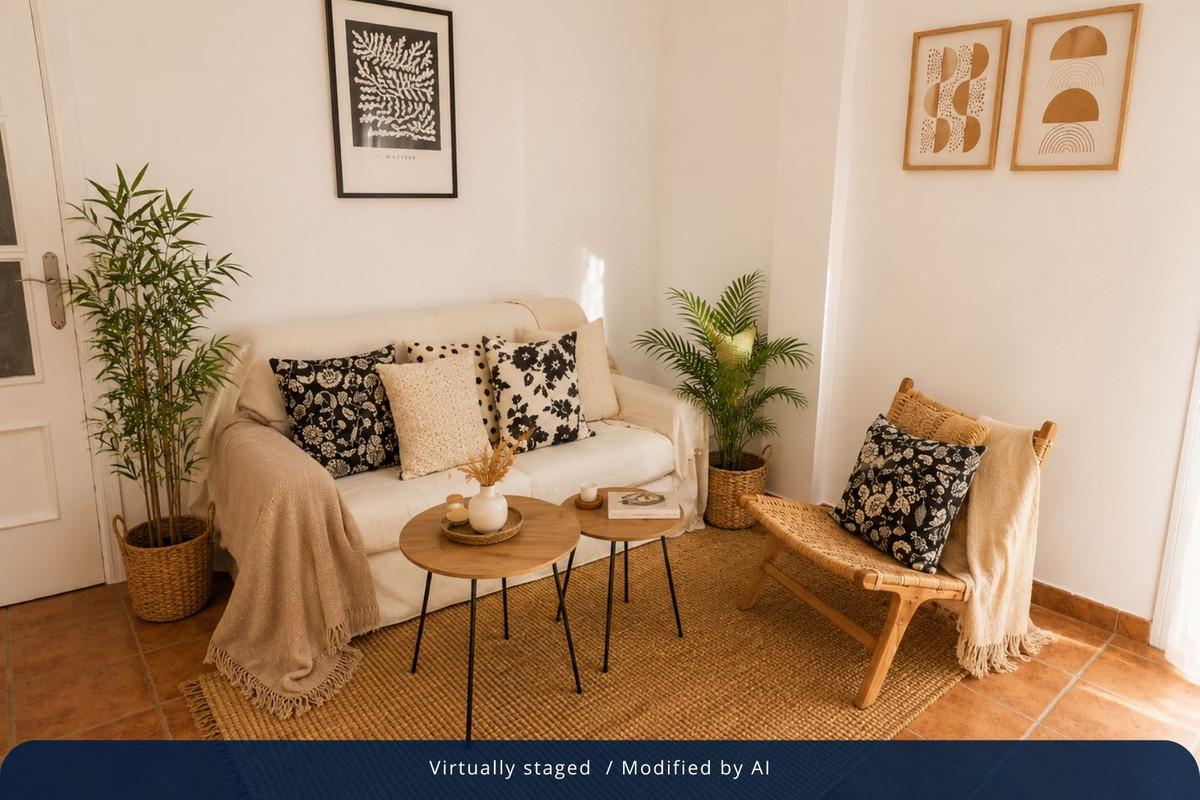 Villa for Sale in Benalmádena