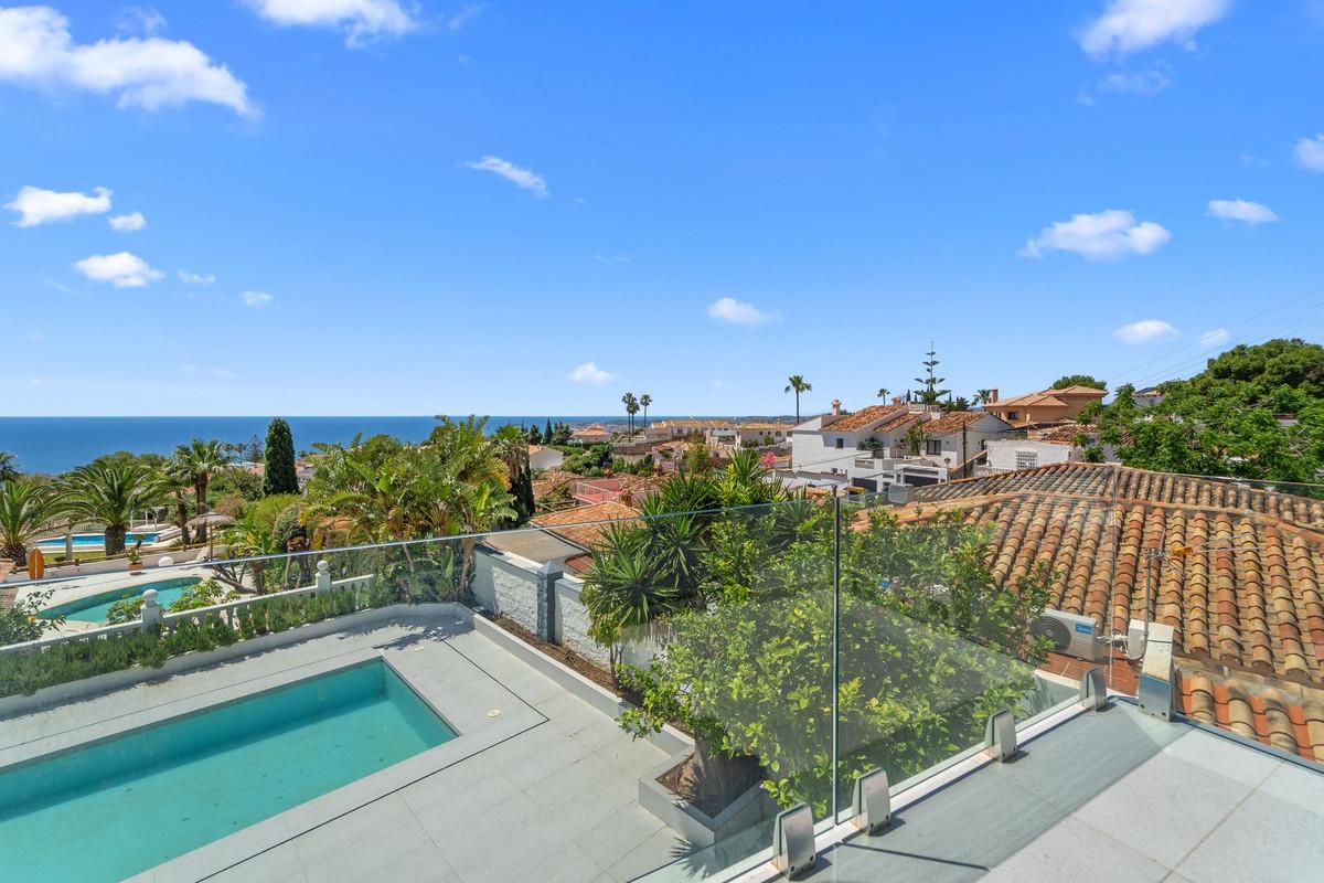 Villa for Sale in Vélez-Málaga