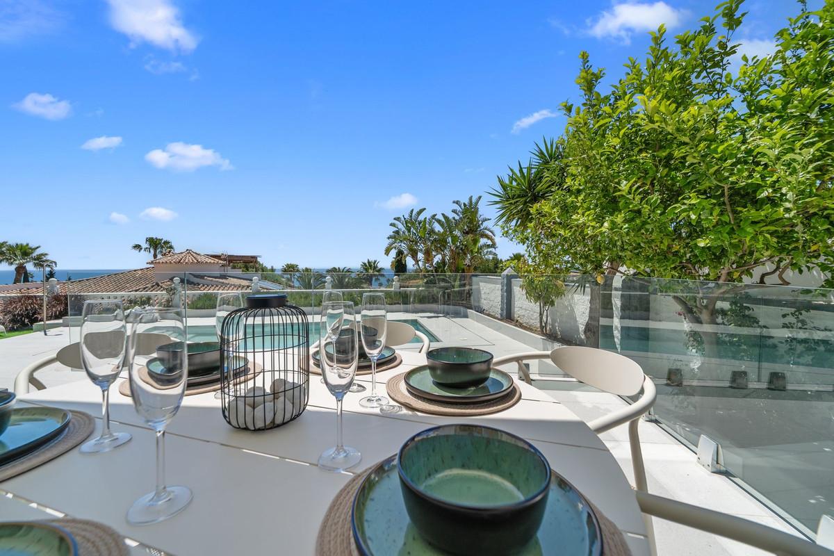 Villa for Sale in Vélez-Málaga