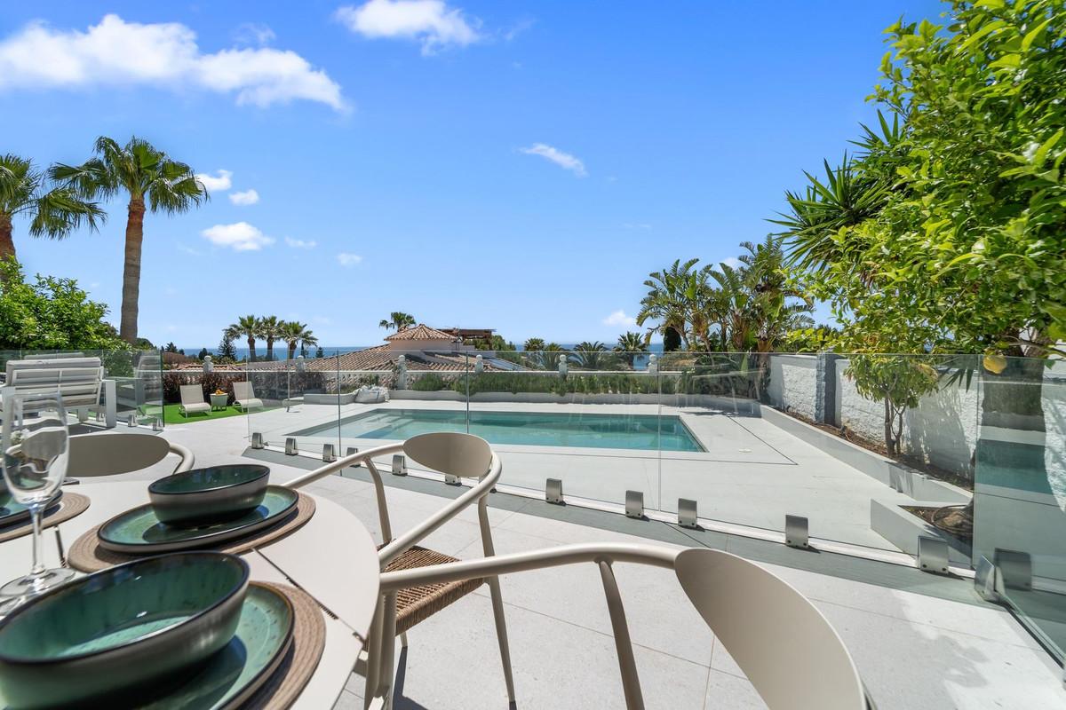 Villa for Sale in Vélez-Málaga
