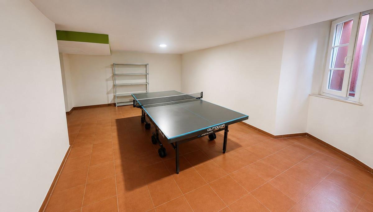 Villa for Sale in Benalmádena
