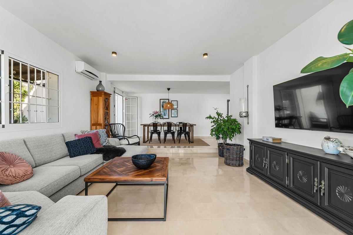 Villa for Sale in Fuengirola